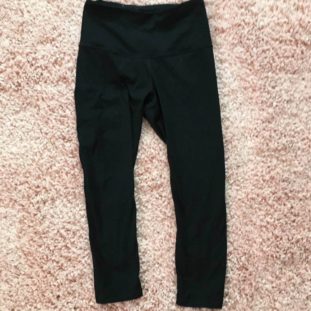 Victoria’s Secret Capri leggings! Size S